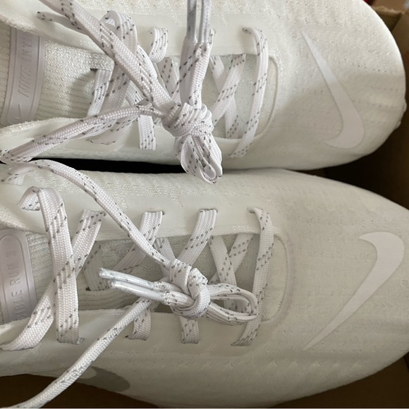 Nike zoomx invincible run flyknit 3 mens size 11 white DR2615-103 - Picture 4 of 5